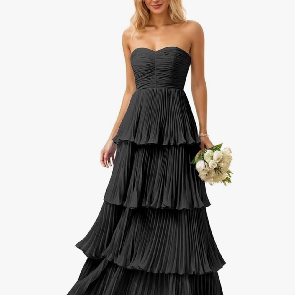 Elegant Black Strapless Tiered Dress